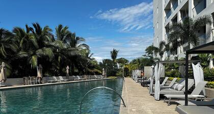 Beautiful studio in Mio Residences, Mio Hotel, a few minutes walk to the beach.