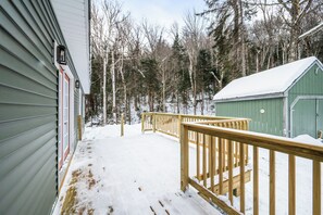 Property grounds - Hall Hideaway | Shared Waterfront Access (Rangeley)