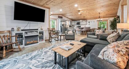 Hall Hideaway | Shared Waterfront Access