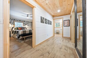 3 bedrooms, iron/ironing board, internet, bed sheets - Hall Hideaway | Shared Waterfront Access (Rangeley)