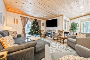 TV, fireplace, video games, DVD player - Hall Hideaway | Shared Waterfront Access (Rangeley)