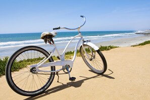 On the beach - Ocean Front * 2 Level Corner Unit * Exclusive Water View Deck (San Diego)