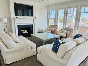 TV - Ocean View Five Bedroom Home on Bald Head Island (Southport)