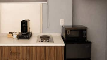 Geladeira, cooktop, liquidificador