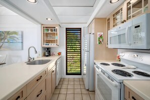 Fridge, oven, stovetop, dishwasher - Kiahuna Plantation Resort 307 Royal Garden 1 BD (Koloa)