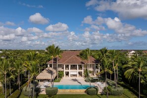 Exterior - Corales 50 - Golf front villa with ocean view with full staff (Punta Cana)