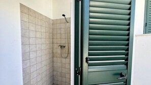 Hair dryer - Lakeside Apartment Torre San Giovanni (Torre San Giovanni)