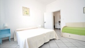 Desk - Villa Akire Torre Suda (Racale)