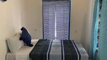 Chambre Triple Ăconomique, balcon, vue ville | Wi-Fi gratuit