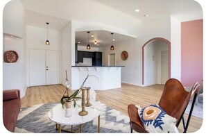 Interior - 3-bedroom house with amazing views of Joshua Tree (Joshua Tree)