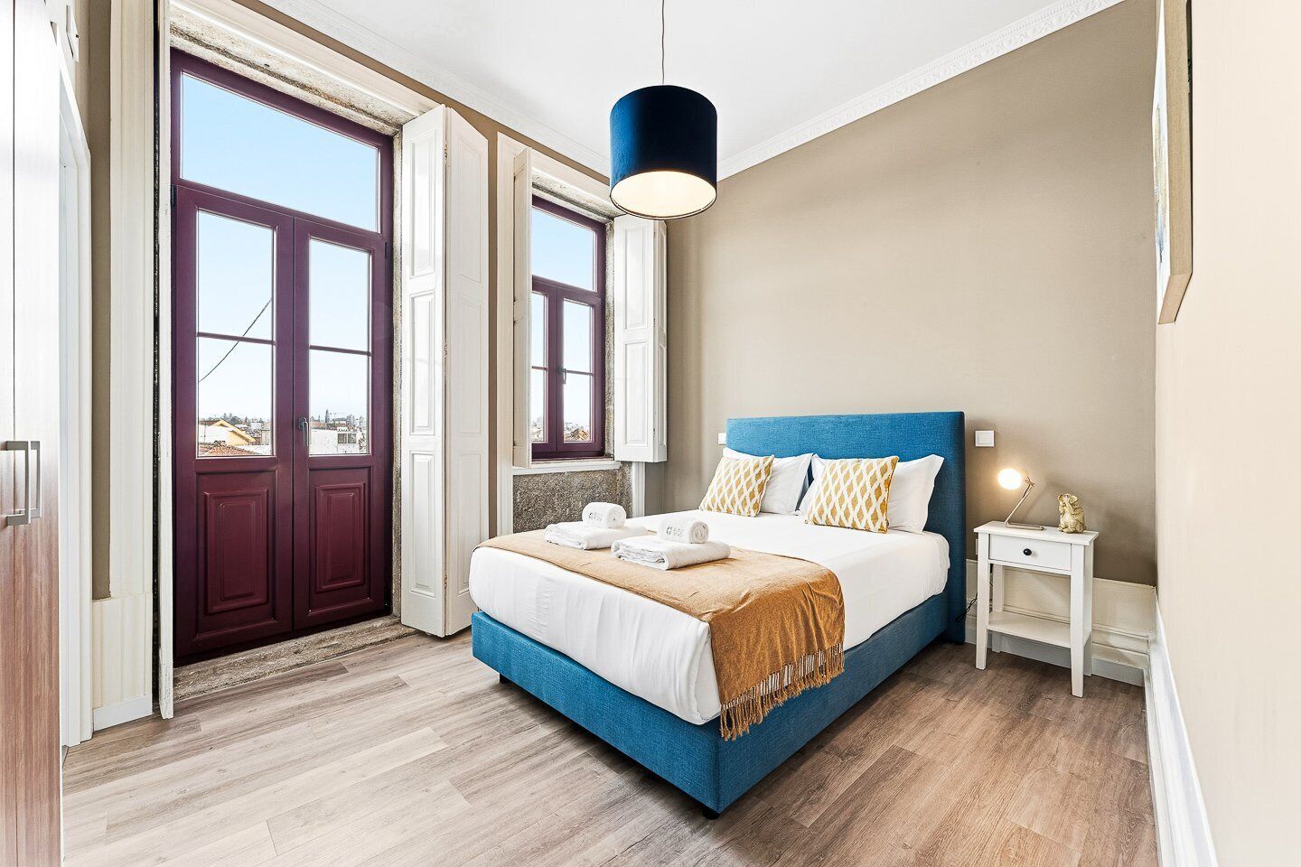 3 bedrooms, iron/ironing board, Internet, bed sheets