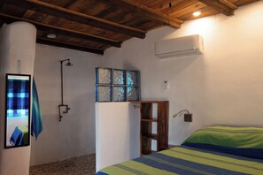 2 bedrooms, free WiFi, bed sheets - Adobe Oasis Riverbank (Baja California Sur)