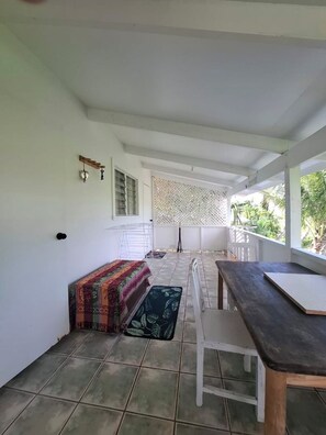 Outdoor dining - Golden Palms Rarotonga
A cosy, affordable apartment in town close to everything. (Rarotonga)