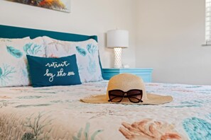 3 bedrooms, desk, iron/ironing board, travel cot - Bayview Oasis - Pool, Hot Tub & Pet Friendly! (Clearwater)