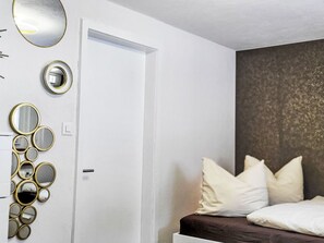 1 bedroom, Internet
