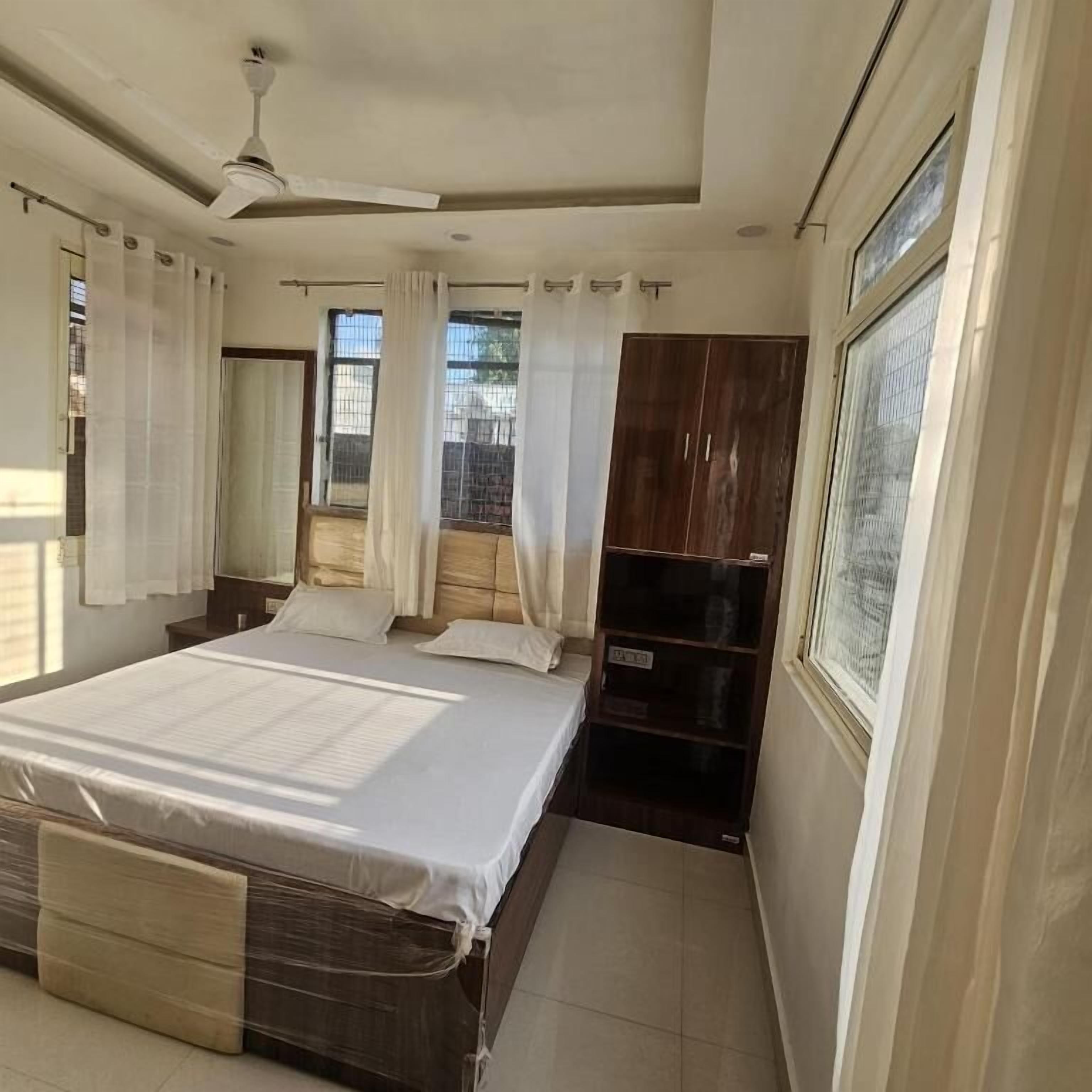 Deluxe Room | Free WiFi