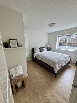 2 Schlafzimmer, Schreibtisch, Bügeleisen/Bügelbrett, kostenloses WLAN