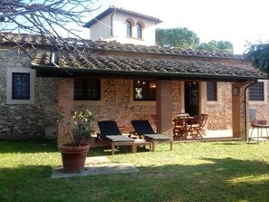 Outdoor dining - CASALE DI MUCCIANA_Casale la Fornace - CASALE DI MUCCIANA (San Casciano in Val di Pesa)