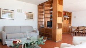 Living area - Villa in unique location by the sea. Airco, Splendid terrace with seaview. (Portoferraio)