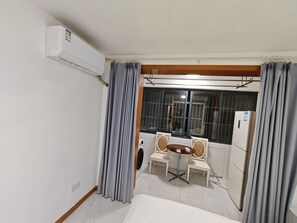 1 makuuhuone, silitysrauta/-lauta, Wi-Fi, vuodevaatteet