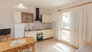 Fridge - Belvedere Apartments – One-bedroom apartment no 4 (Lacona)