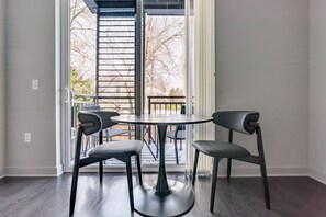 Dining - Blueground | Chevy Chase, rooftop, nr Rock Creek Park (Chevy Chase)