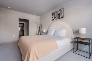 1 bedroom, iron/ironing board, WiFi, bed sheets - Blueground | Chevy Chase, rooftop, nr Rock Creek Park (Chevy Chase)