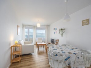 TV - Cosy apartment with 2 bedrooms and sea view (Middelkerke)