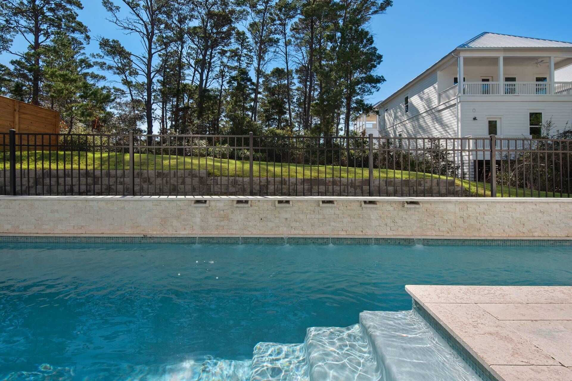 Private Pool with beautiful fountain feature!