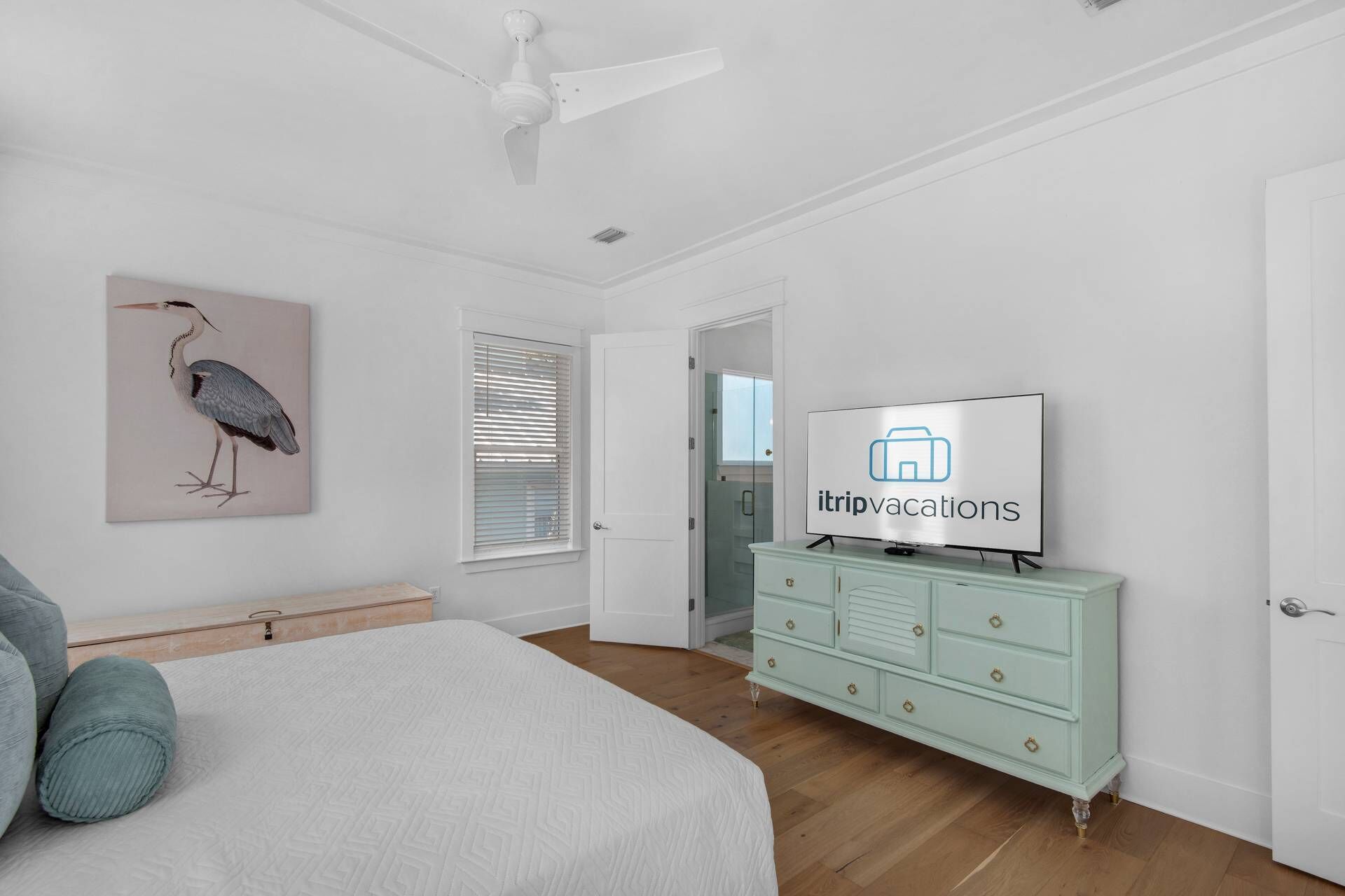 4 soverom, internettilgang og sengetøy