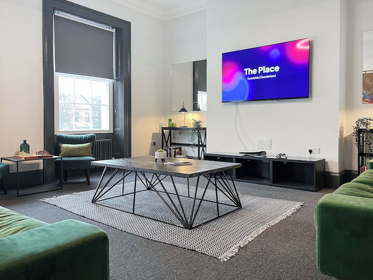5 Bedroom Accommodation In Sunderland - Sunderland