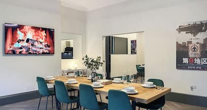 5 bedroom accommodation in Sunderland