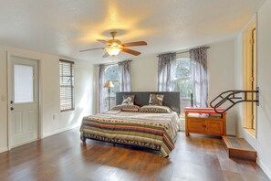 2 bedrooms, iron/ironing board, Internet, bed sheets