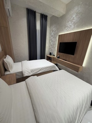 Standard Twin Room, City View | Desk, free WiFi - NINETY boutique hotel (Tashkent)