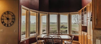 Glacier View Haven - Sleeps 10 -  Near Glacier National Park - Family Friendly 