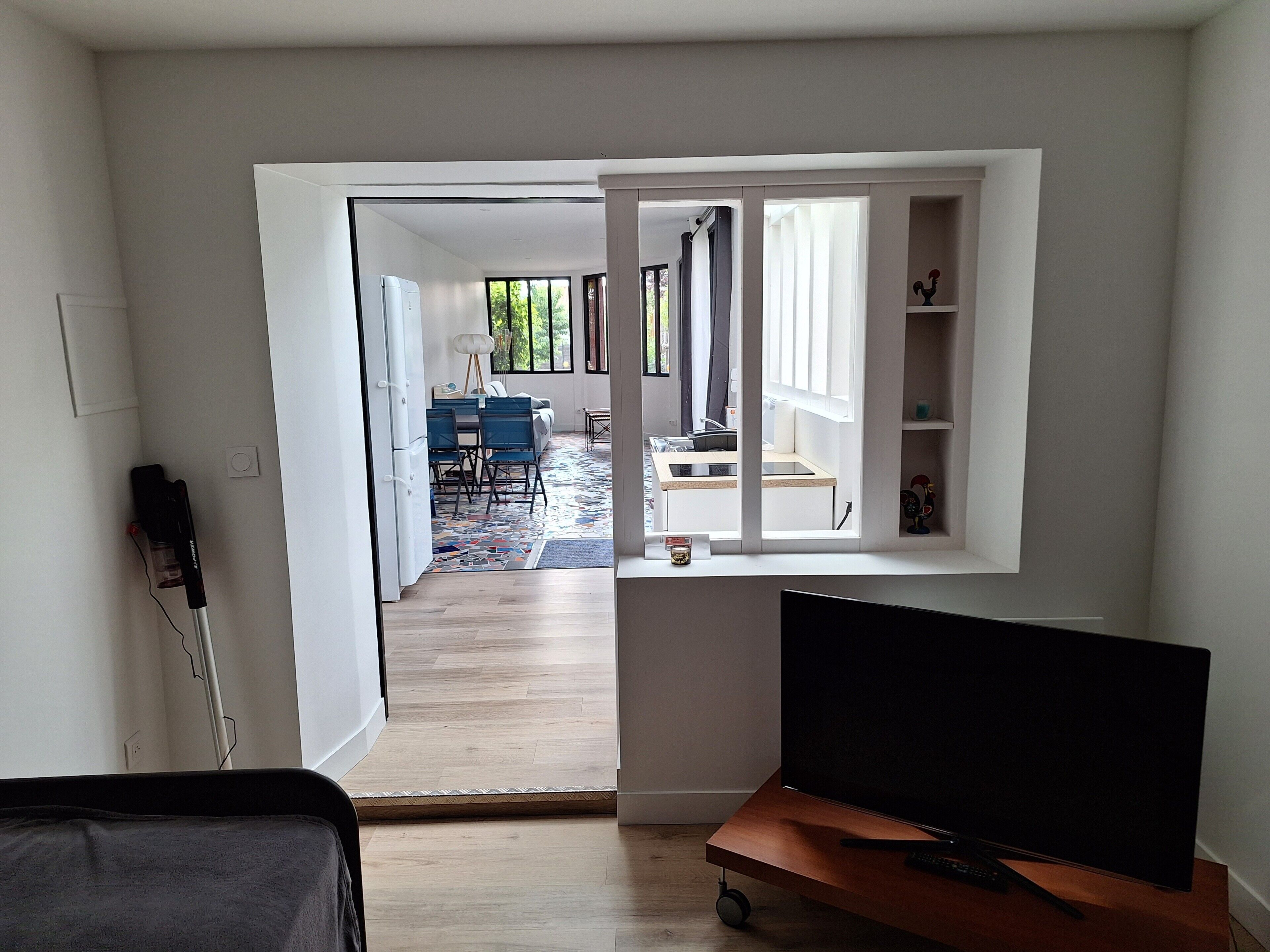 Fernseher, Stereoanlage