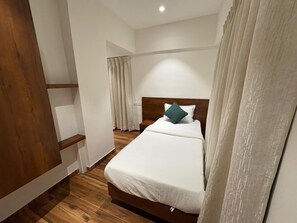 Family Room - Sindu Executive Lodging (Pune)