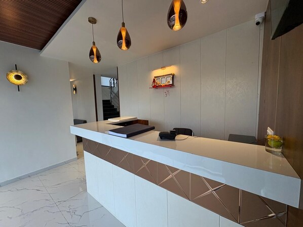 Lobby - Sindu Executive Lodging (Pune)