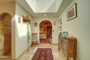 Interior - Serene Studio Near Wineries, Oak Creek & Sedona (Cornville)