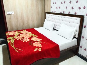 Deluxe Double Room | Free WiFi - Hotel Tulsi Palace (Jaipur)