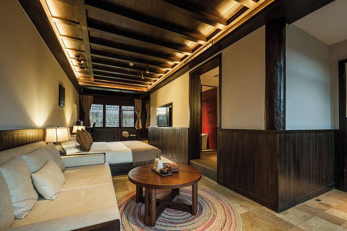 Deluxe tweepersoonskamer, uitzicht op de stad | Lakens van Egyptisch katoen, luxe beddengoed, donsdekens, een minibar