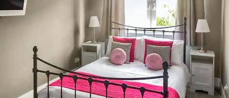 5 bedrooms, free WiFi