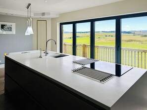 High chair - 5 bedroom accommodation in Heriot (Heriot)