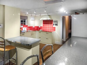 Dishwasher, high chair - 3 bedroom accommodation in Parracombe (Parracombe)