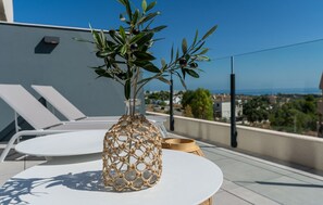 Terrace/patio - Stunning Contemporary 3-Bedroom Corner Apartment in the Idyllic Oasis 325, Estepona (Estepona)