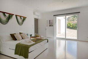 4 bedrooms, WiFi, bed sheets - Villa Nilde – Luxury Pool Villa in Authentic Puglia (Triggianello)