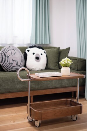 Deluxe Condo, 2 Bedrooms, Balcony, City View | Interior - The Peak Tengachaya (Osaka)