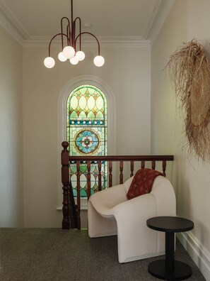 Interior - Historic 1860s Estate - 4 Ensuites & Grand Fireplace (Daylesford - Hepburn Springs)