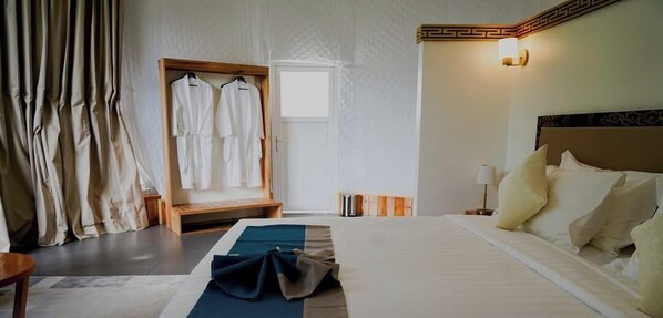 ห้องดีลักซ์ทวิน, วิวภูเขา | ตู้นิรภัยในห้องพัก, โต๊ะทำงาน, เตารีด/โต๊ะรีดผ้า, Wi-Fi ฟรี