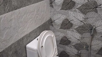 Dobbeltrom – deluxe | Bad | Dusj, håndklær, såpe og sjampo